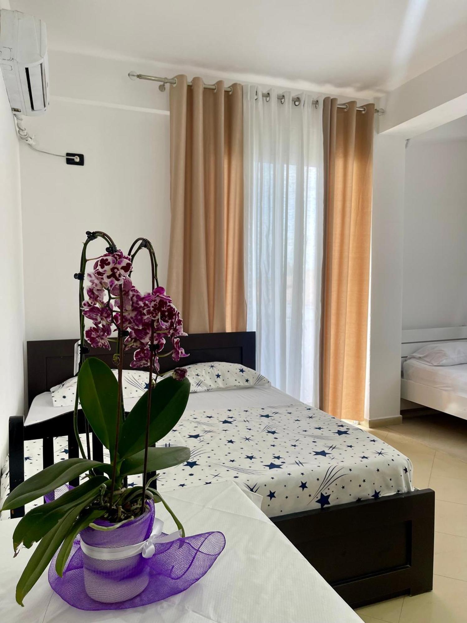 Marra'S Rooms Durrës Eksteriør billede
